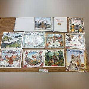 13 Jan Brett Children’s Books